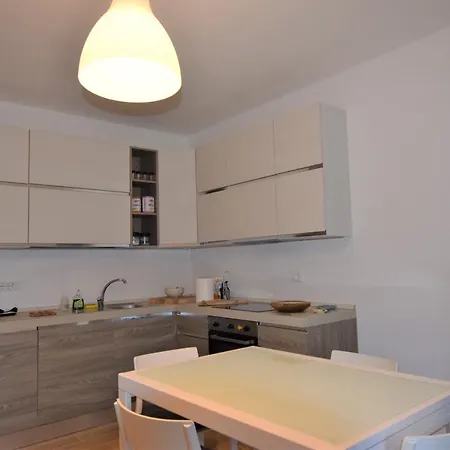 Viadelmare Apartment
